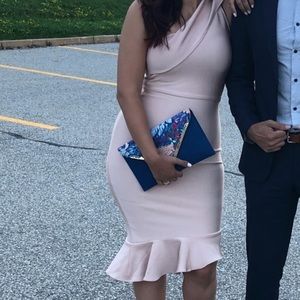Perfect dress for a summer wedding!